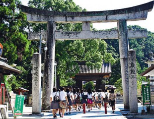 学子的祈福 福冈太宰府成旅游胜地