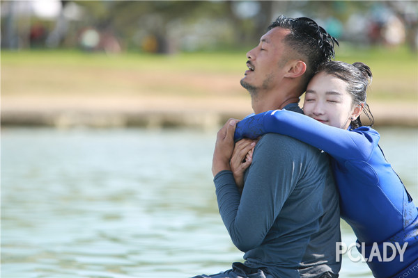 海边撩汉哪家强？王鸥变身美人鱼教你不花妆