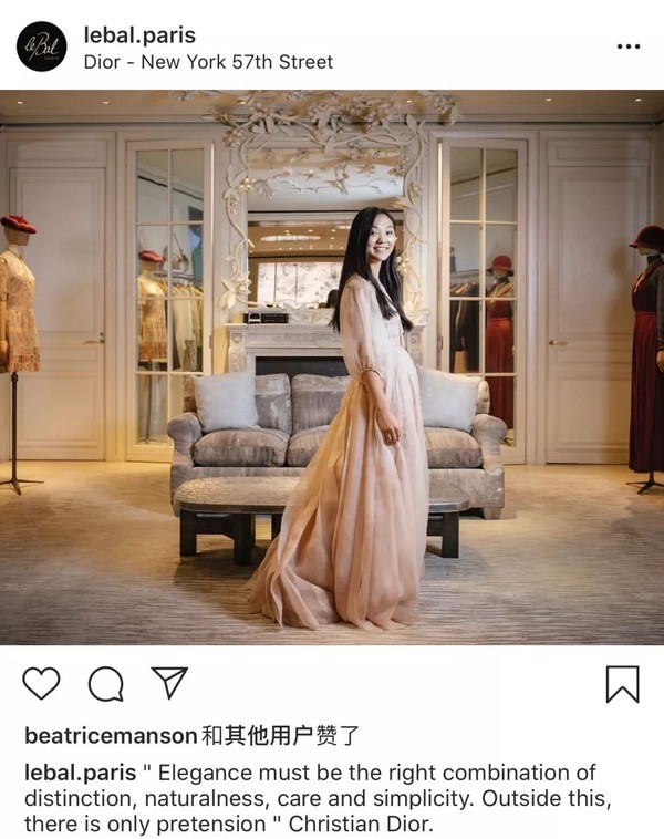 靠美貌从巴黎名媛舞会出圈的邱淑贞女儿，私服也很美！ 