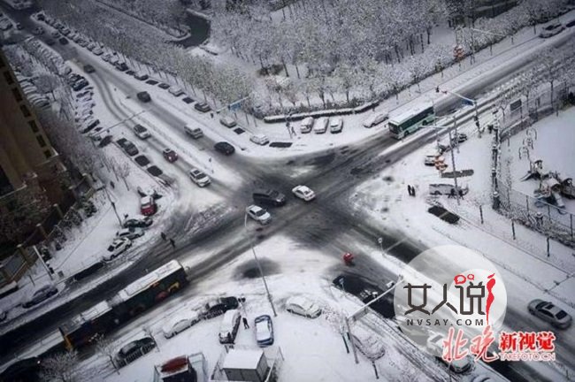 暴雪蓝色预警继续 骤降气温引起人们重视