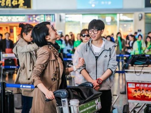 看《花儿与少年》 学明星姐姐旅行发型